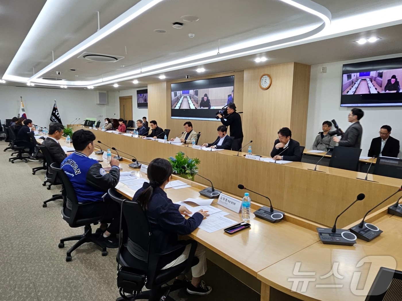 강원대학교가 1일 오후 강원대 춘천캠퍼스 대학본부 3층 교무회의실에서 평의원회를 개최했다.2025.4.1 한귀섭 기자