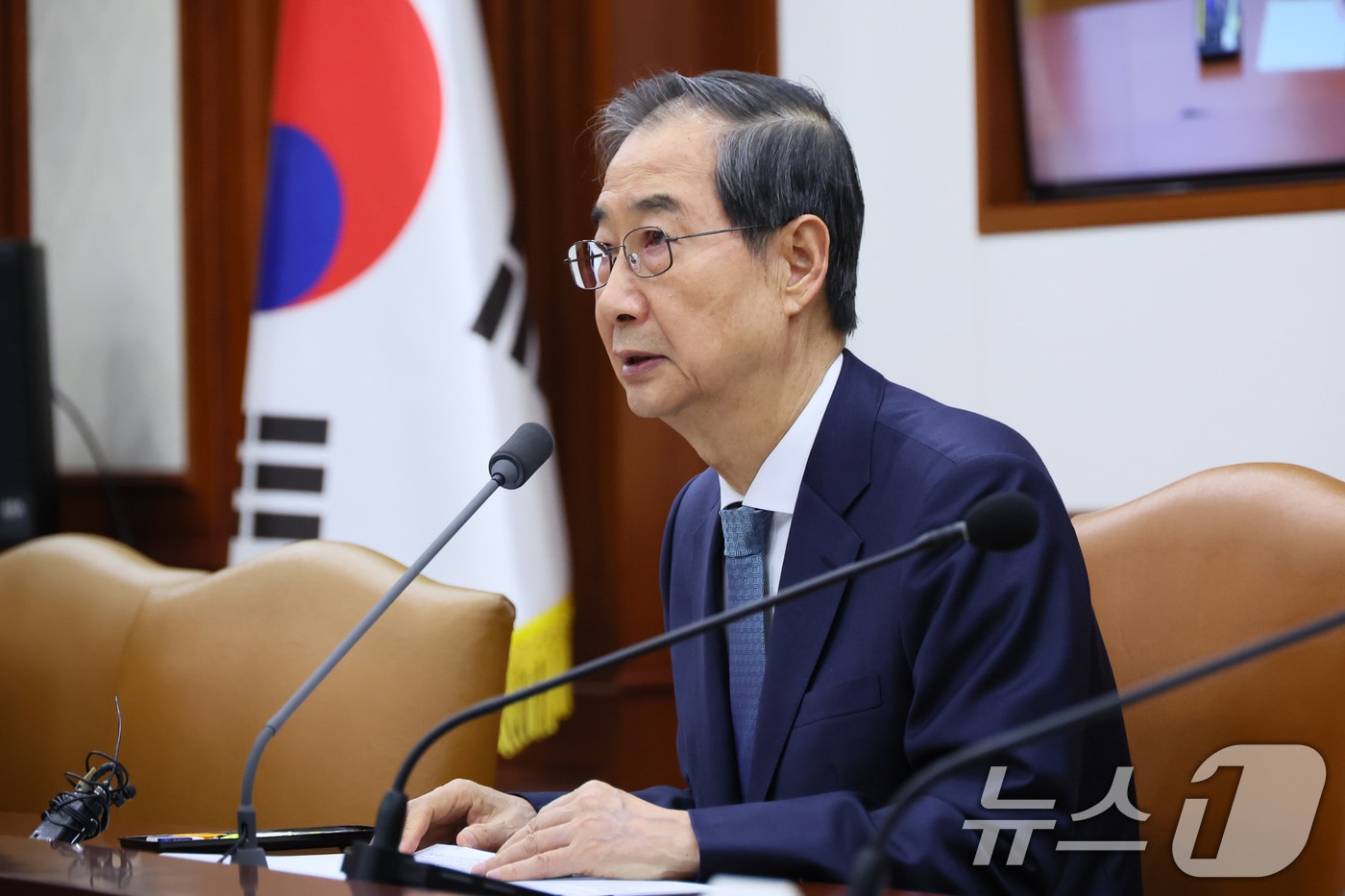 한덕수 대통령 권한대행 국무총리가 10일 서울 종로구 정부서울청사에서 열신 국정현안관계장관회의에서 발언을 하고 있다. (총리실 제공, 재판매 및 DB 금지) 2025.4.10/뉴스1 ⓒ News1 임세영 기자