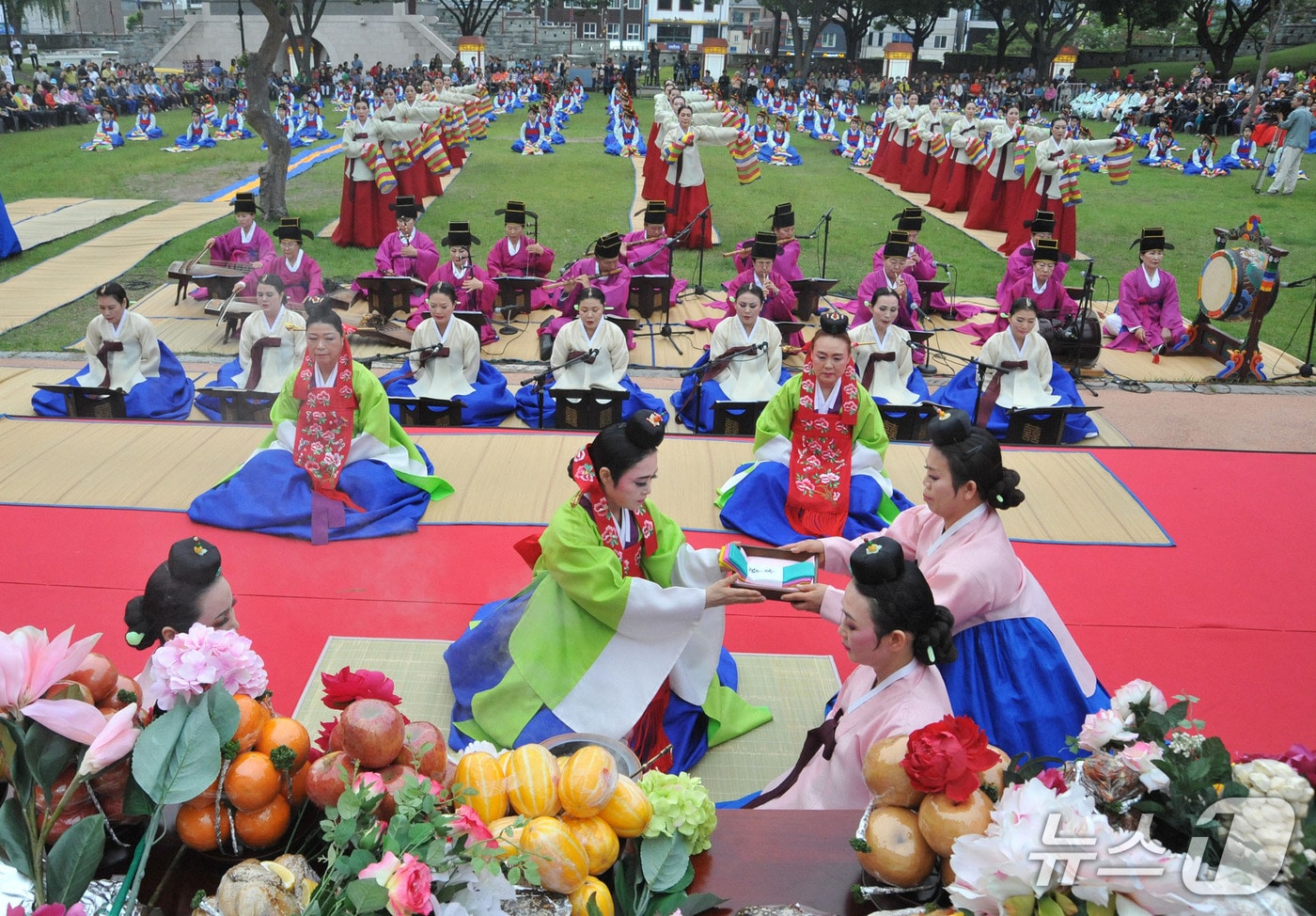 진주논개제 의암별제&#40;진주시 제공. 재판매 및 DB금지&#41;.