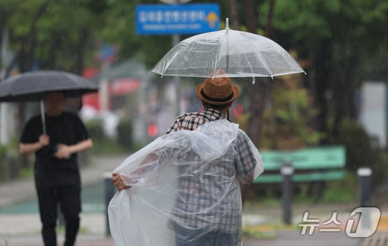 4월12일 전북 전역에 강풍주의보가 발효됐다./뉴스1