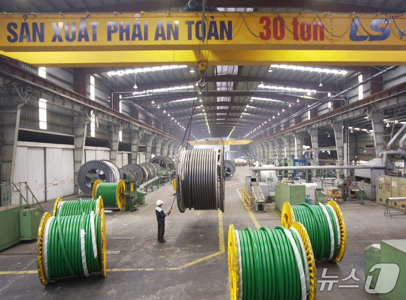 LS에코에너지 베트남 생산법인 LS-VINA 내부 시설 모습(LS에코에너지 제공). ⓒ 뉴스1