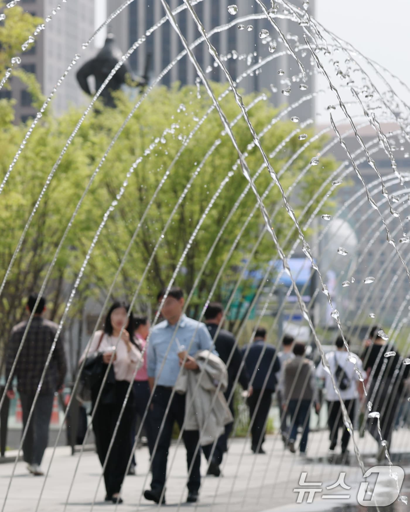 길 걷는 시민들.(뉴스1 DB)