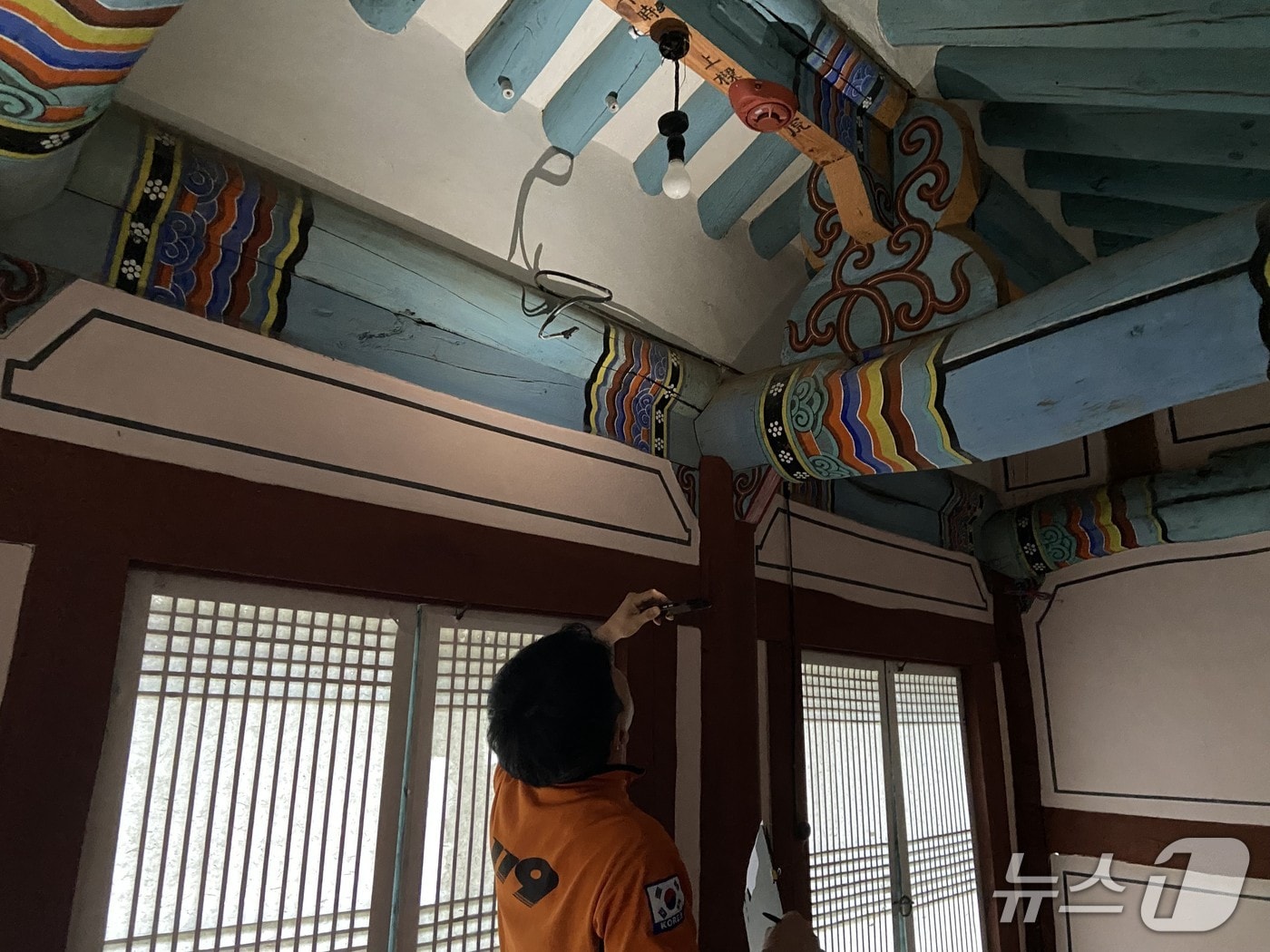  전북소방본부는 지난 14일부터 3주간 도내 전통사찰 144개소를 대상으로 화재안전조사를 시행하고 있다고 17일 밝혔다.&#40;전북소방 제공. 재판매 및 DB금지&#41;