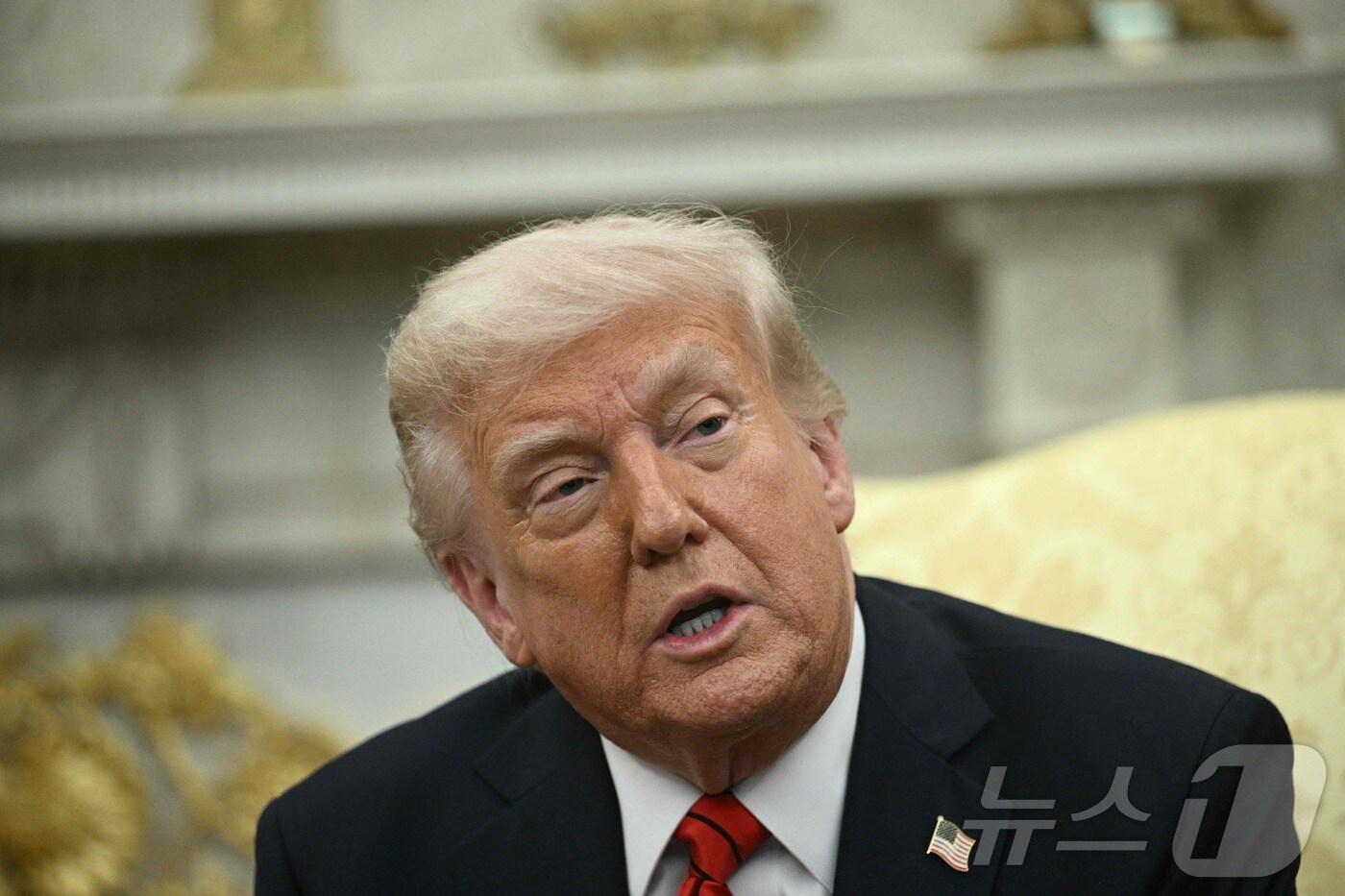 도널드 트럼프 미국 대통령이 17일&#40;현지시간&#41; 워싱턴 백악관에서 조르자 멜로니 이탈리아 총리와 회담서 &#34;우크라이나와의 광물 협정은 24일에 서명될 것이다”고 말하고 있다. 2025.04.18 ⓒ AFP=뉴스1 ⓒ News1 우동명 기자