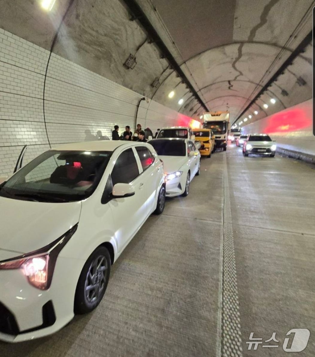 사고 현장. (경기도소방재난본부 제공. 재판매 및 DB 금지) 2025.4.18/뉴스1