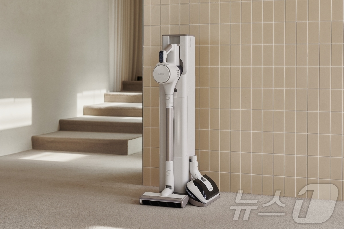 파워클론 딥클린 무선청소기 제품 (쿠쿠 제공)