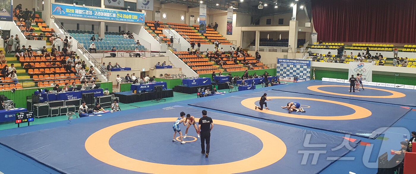 제2회 헤럴드경제 전국레슬링대회 모습.(장흥군 제공, 재배포 및 DB 금지) /뉴스1
