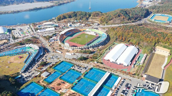 강원 춘천 송암동의 송암스포츠타운 주경기장 일대 전경.(춘천시 제공, 재판매 및 DB금지)