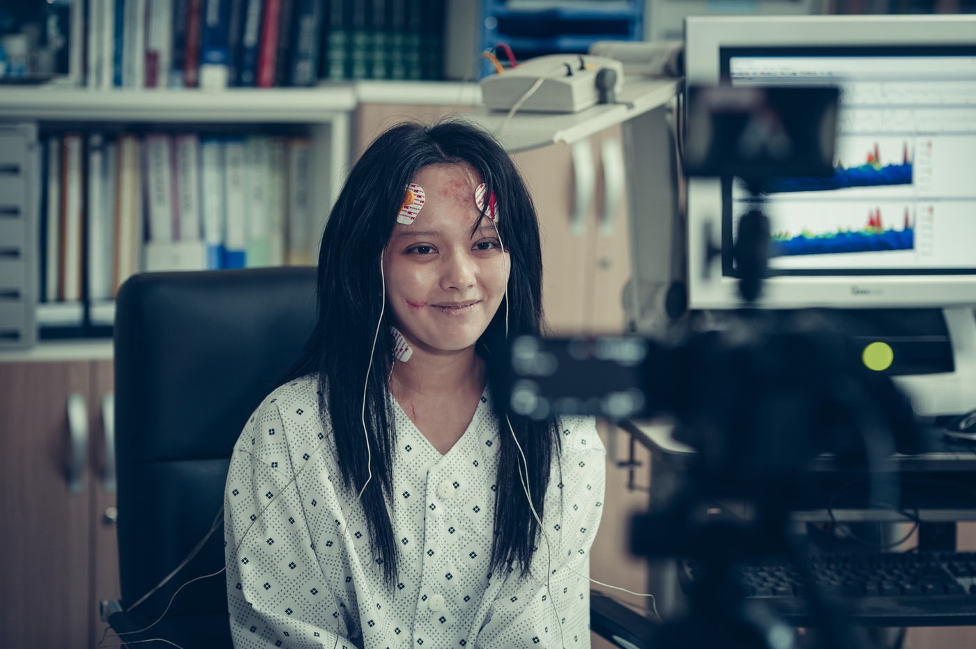 '거룩한 밤: 데몬 헌터스' 정지소 스틸