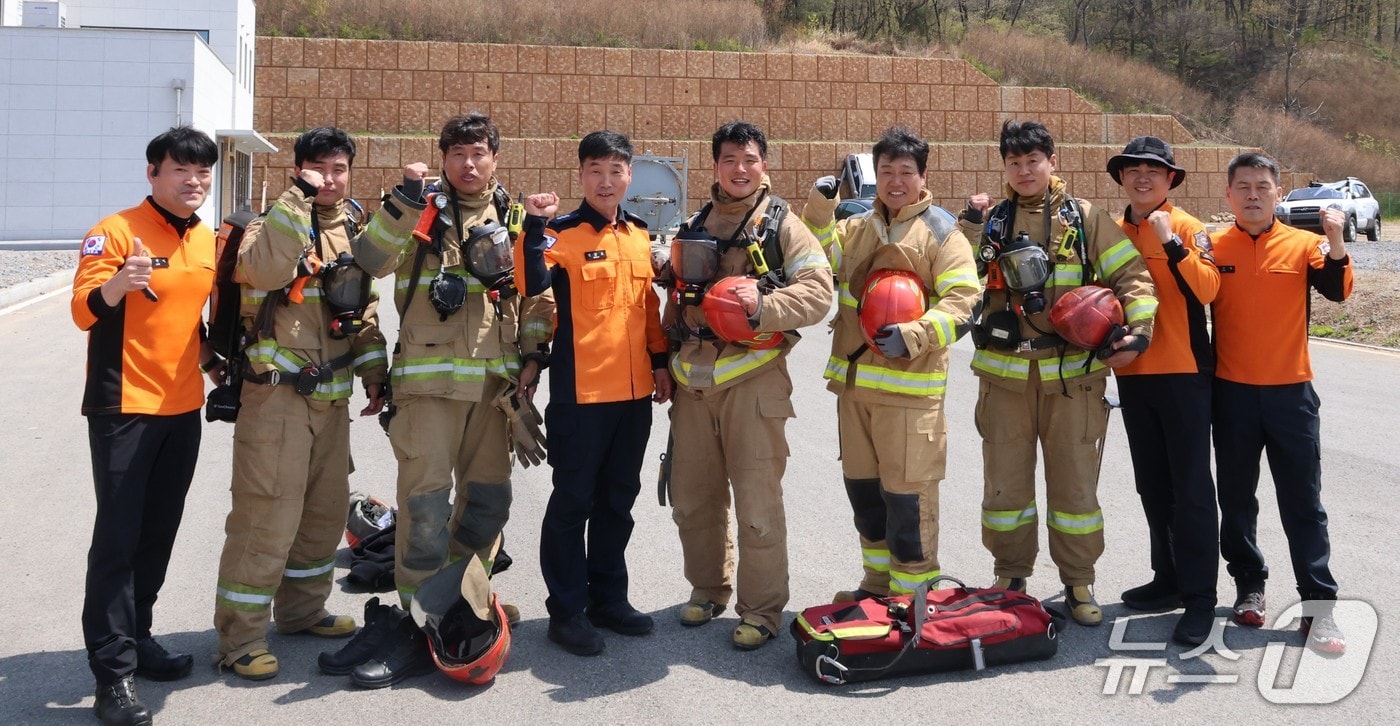 23일 경북119특수대응단이 '2025 경북소방기술경연대회' 신속동료구조분야에서 3년 연속 1위를 차지했다. (경북119특수대응단제공, 제판매 및 DB 금지) 2025.4.23/뉴스1