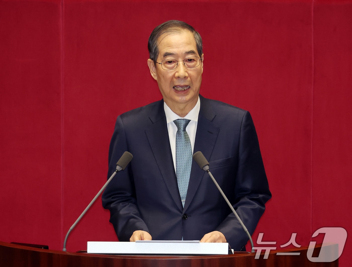 한덕수 대통령 권한대행 국무총리가 24일 오전 서울 여의도 국회 본회의장에서 열린 제424회 국회(임시회) 제6차 본회의에서 2025년도 제1회 추가경정예산안에 대한 정부의 시정연설을 하고 있다. (공동취재) 2025.4.24/뉴스1 ⓒ News1 이재명 기자