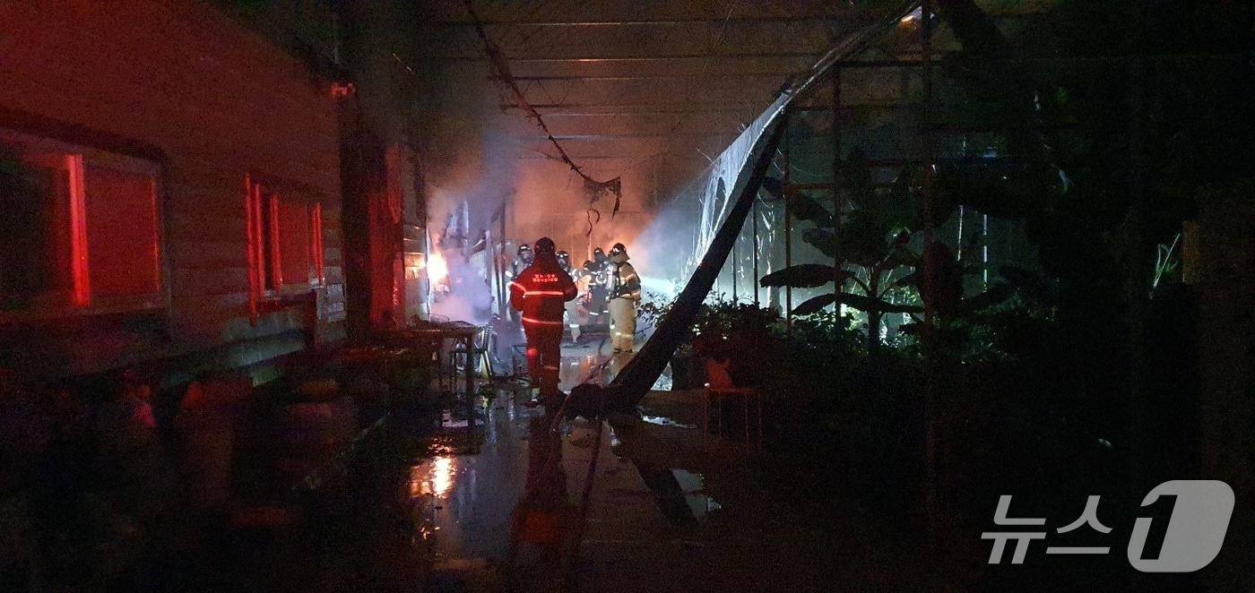 화재 현장 모습.(전북자치도소방본부 제공. 재판매 및 DB금지)
