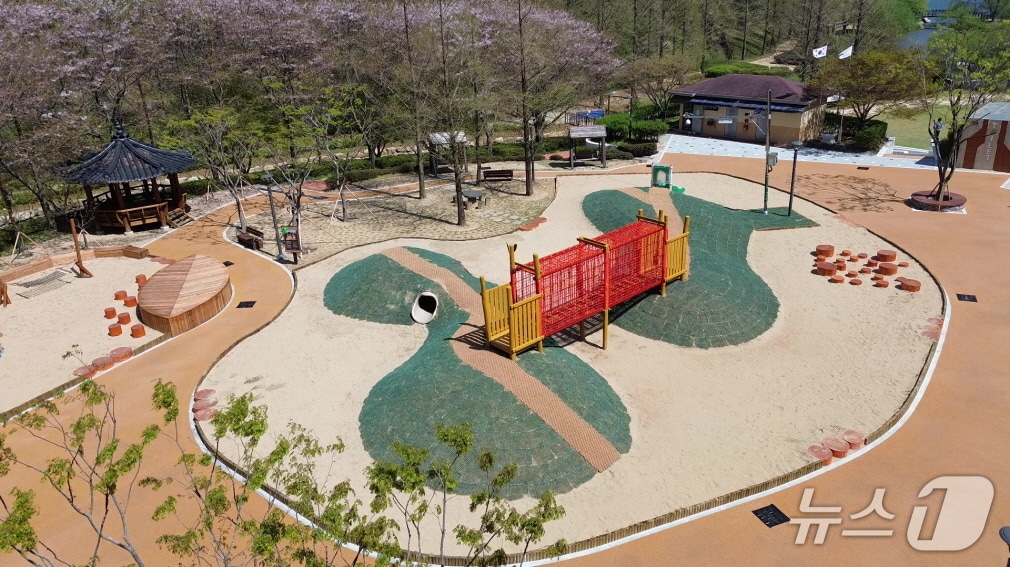 부산 기장읍 용소웰빙공원 자연친화 놀이시설 전경.(기장군청 전경. 재판매 및 DB 금지)