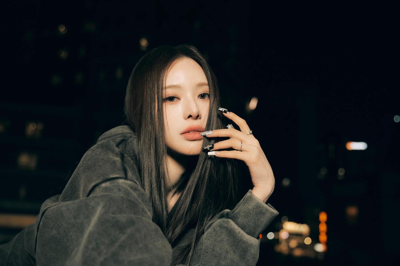 이즈나 방지민(웨이크원 제공)