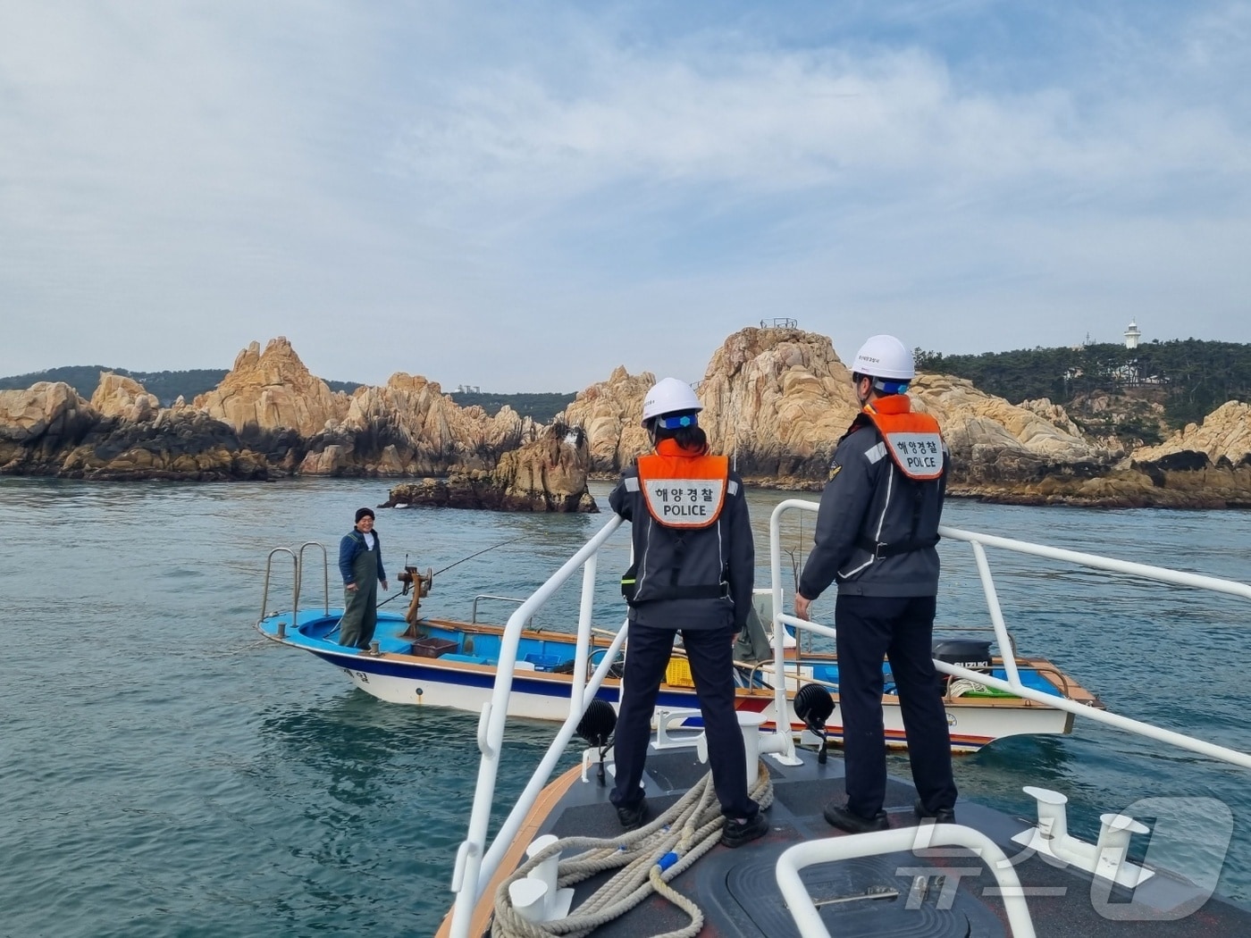 울산해양경찰서가 본격적인 봄 성어기를 맞아 어선 승선원 변동 미신고 등에 대한 집중 단속을 실시한다고 3일 밝혔다.(울산해경 제공. 재판매 및 DB 금지)/뉴스1