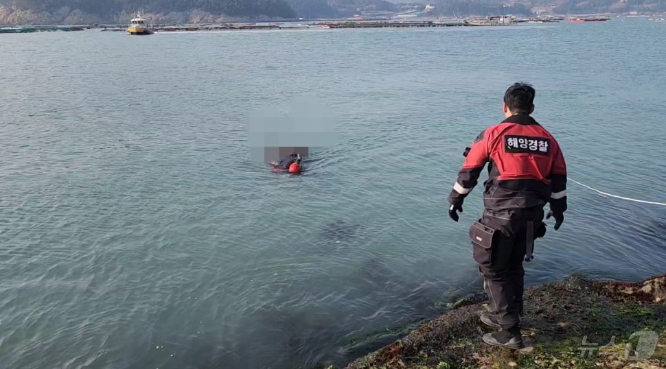 3일 전남 완도에서 60대 실종신고가 접수돼 해경이 수색하고 있다.(완도해경 제공. 재판매 및 DB 금지)