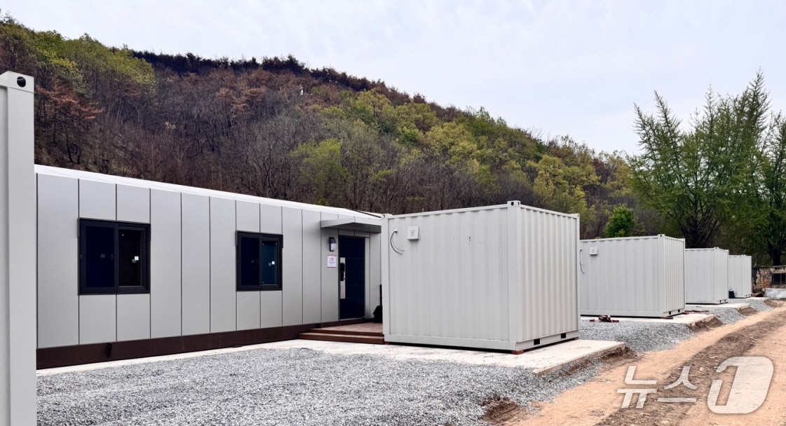 경북도 산불 이재민 지원 안심창고/뉴스1