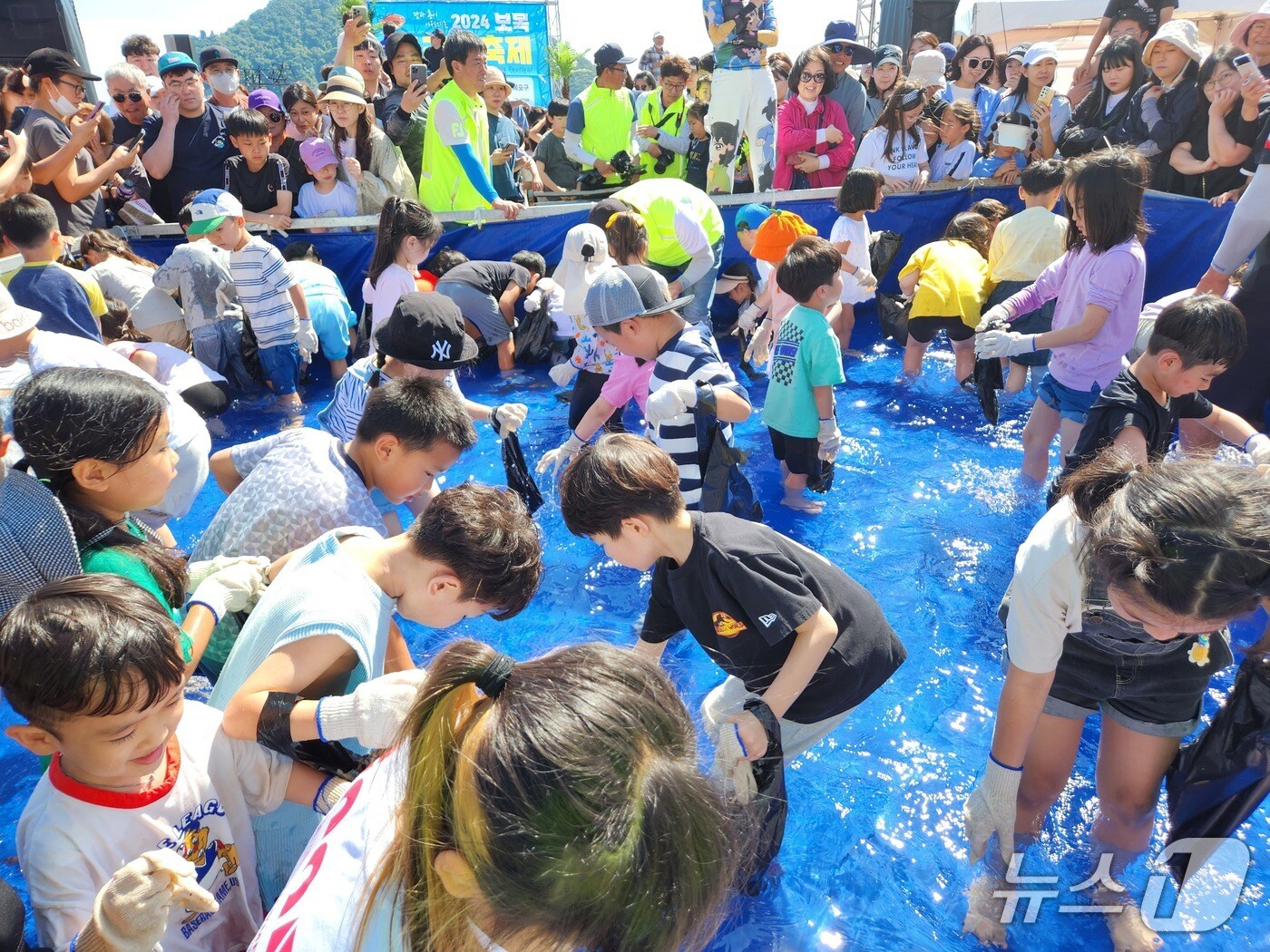 보목자리돔축제(서귀포시 제공. 재판매 및 DB금지)/뉴스1