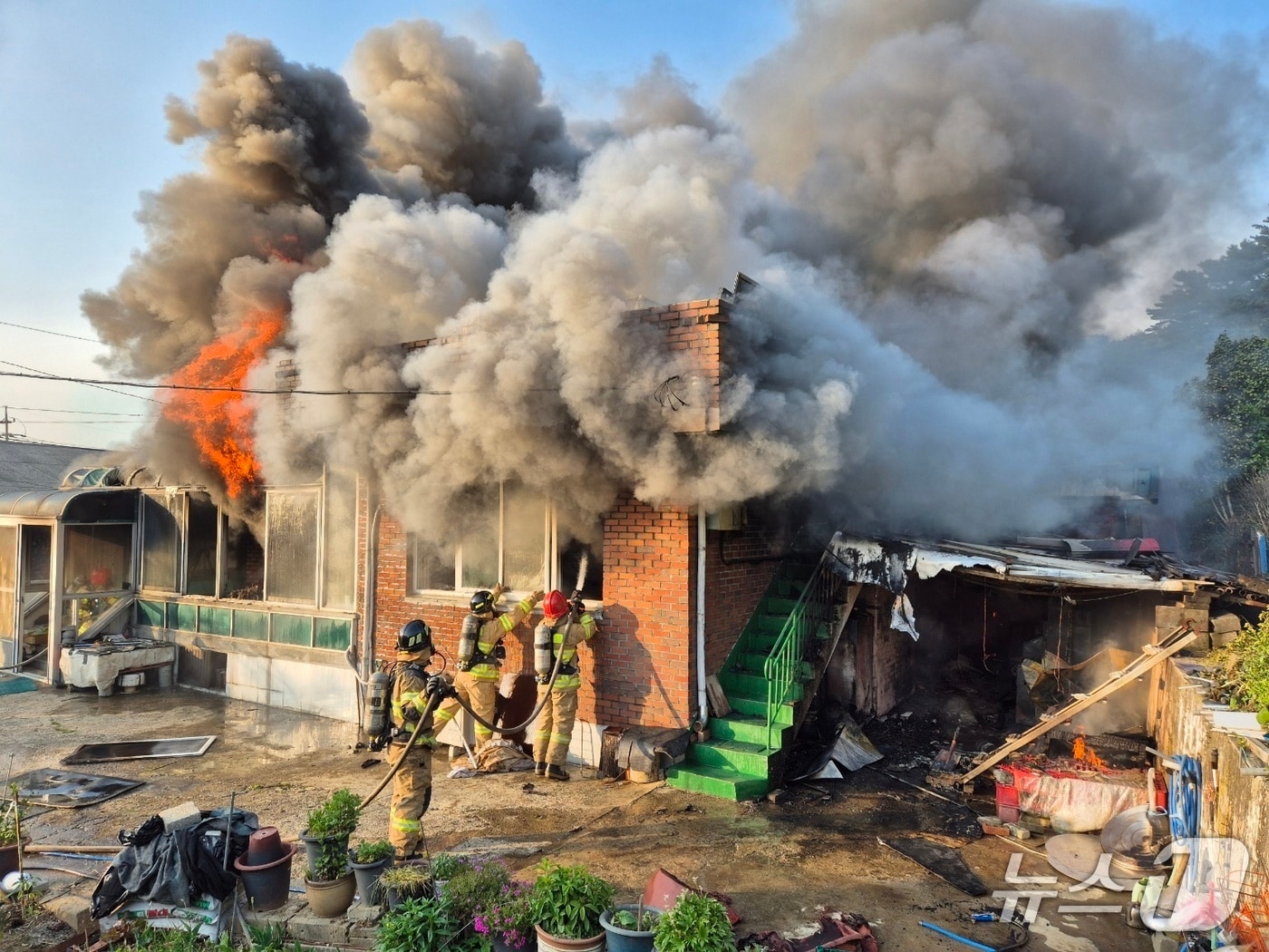 보령 대천동 단독주택 화재 현장. (보령소방서 제공, 재판매 및 DB 금지) / 뉴스1 