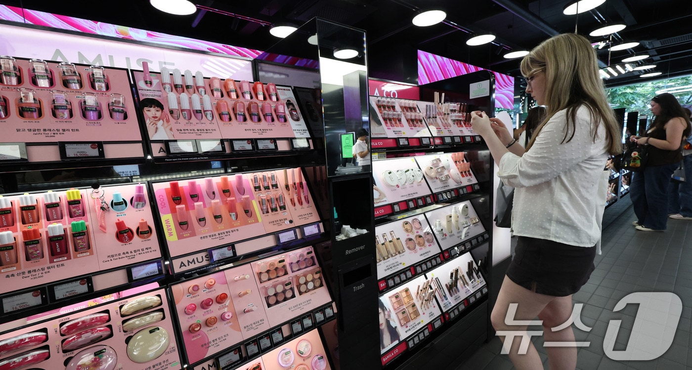 14일 서울 중구 명동의 한 뷰티 매장. (자료사진) 2025.5.14/뉴스1 ⓒ News1 박지혜 기자