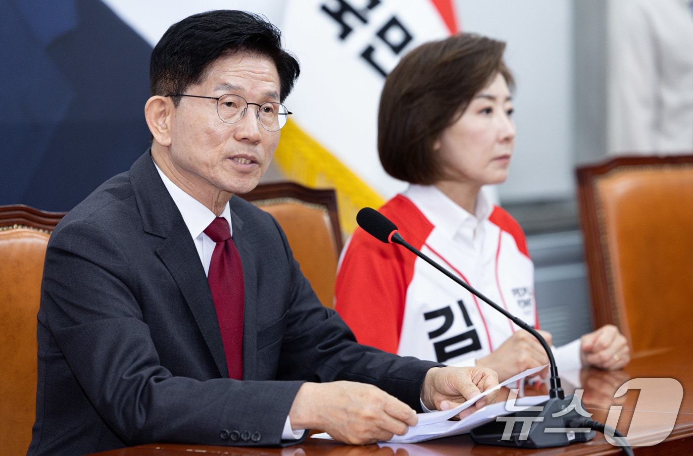 김문수 국민의힘 대통령 후보가 15일 오전 서울 여의도 국회에서 기자회견을 하고 있다. 2025.5.15/뉴스1 ⓒ News1 이재명 기자