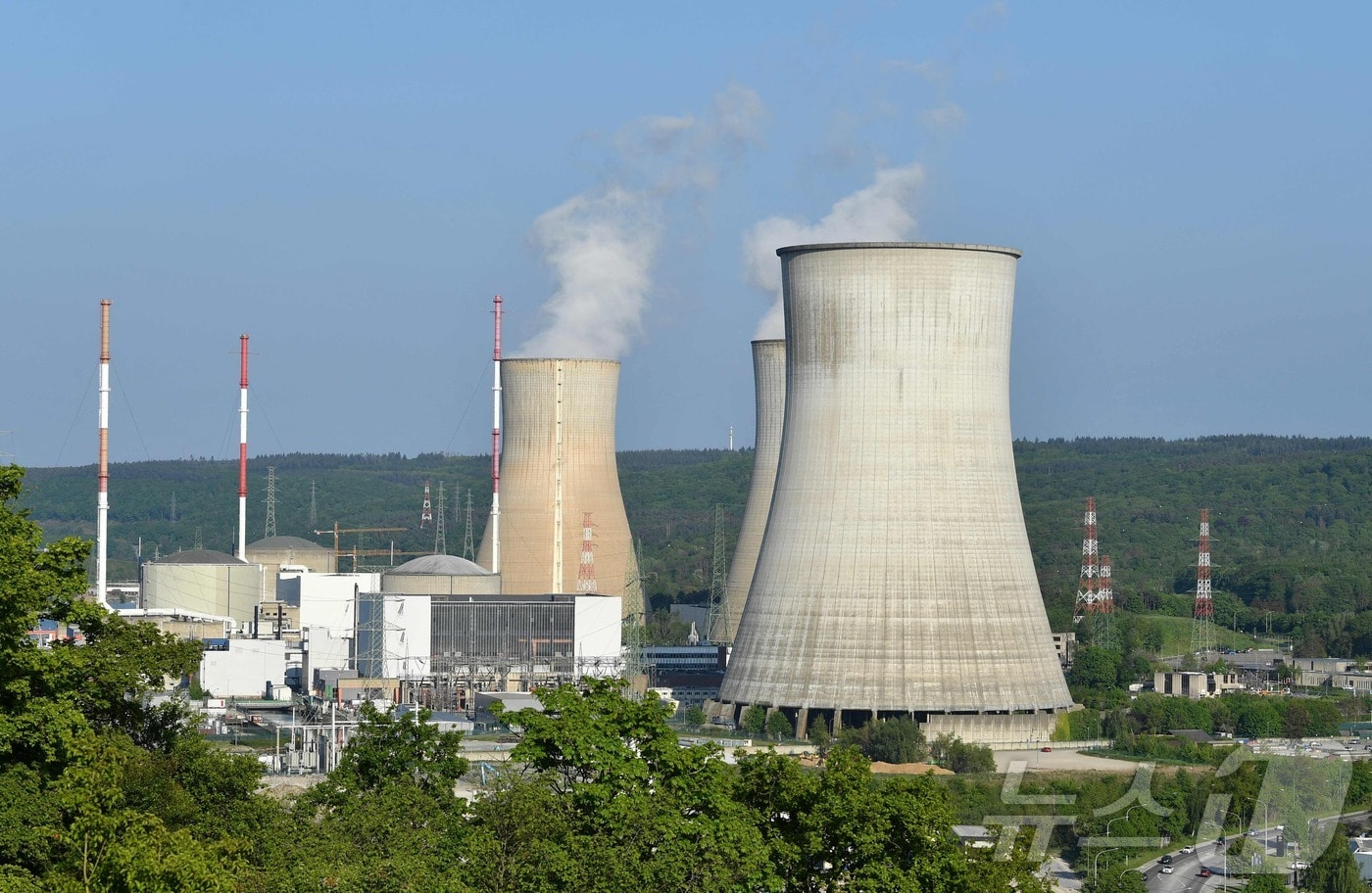 벨기에 리에주후이 근처의 티한게 원자력 발전소. ⓒ AFP=뉴스1 ⓒ News1 김예슬 기자