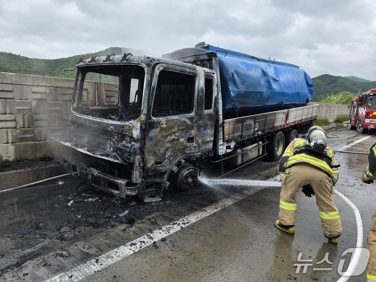 화재 현장. (경기도소방재난본부 제공. 재판매 및 DB 금지) 2025.5.16/뉴스1