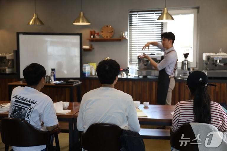 평생교육이용권 지원사업 관련 수강 현장.&#40;제주도 제공. 재판매 및 DB 금지&#41;