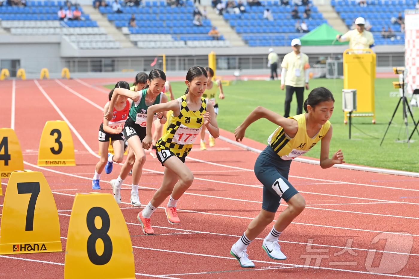 경북교육청은 최근 경남 김해에서 열린 54회 전국소년체육대회 육상 사전경기와 19회 전국장애학생체육대회에서 각각 전국 1위와 역대 최고 성적을 거두는 쾌거를 올렸다고 20일 밝혔다. ⓒ News1 김대벽기자