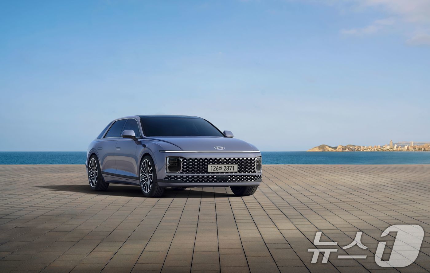 현대자동차가 대한민국을 대표하는 고품격 세단, 그랜저의 연식 변경 모델 '2026 그랜저'를 21일 출시한다고 밝혔다. 사진은 '2026 그랜저' 모습. (현대차 제공. 재판매 및 DB 금지) 2025.5.21 ⓒ 뉴스1