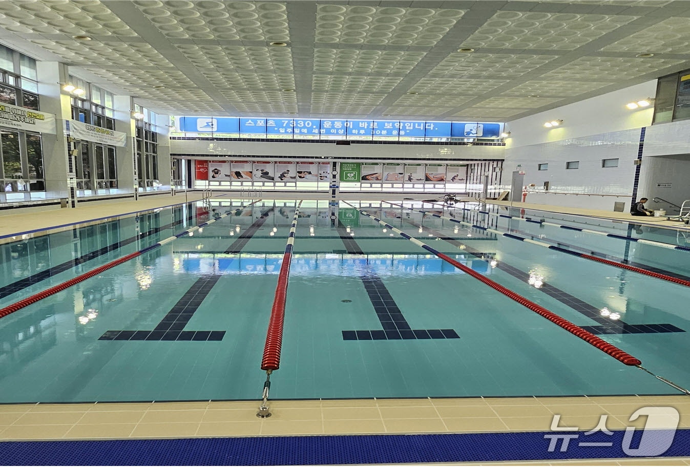 리모델링 완료된 기장군 국민체육센터 수영장 전경.(기장군청 제공. 재판매 및 DB 금지)