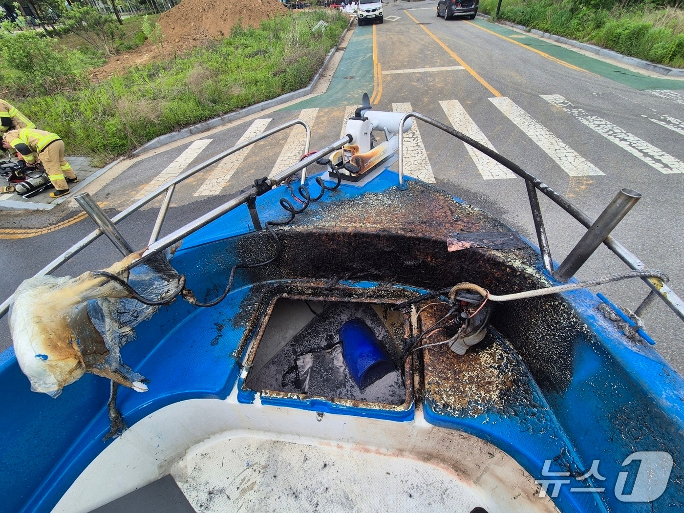당진 수청동 보트 화재 현장. (당진소방서 제공, 재판매 및 DB 금지) / 뉴스1