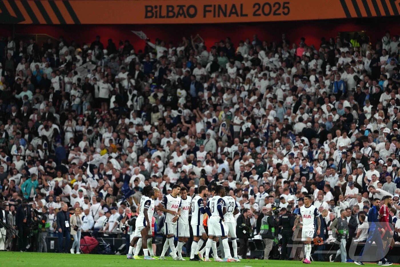 유럽축구연맹(UEFA) 유로파리그 정상에 오른 토트넘. ⓒ AFP=뉴스1