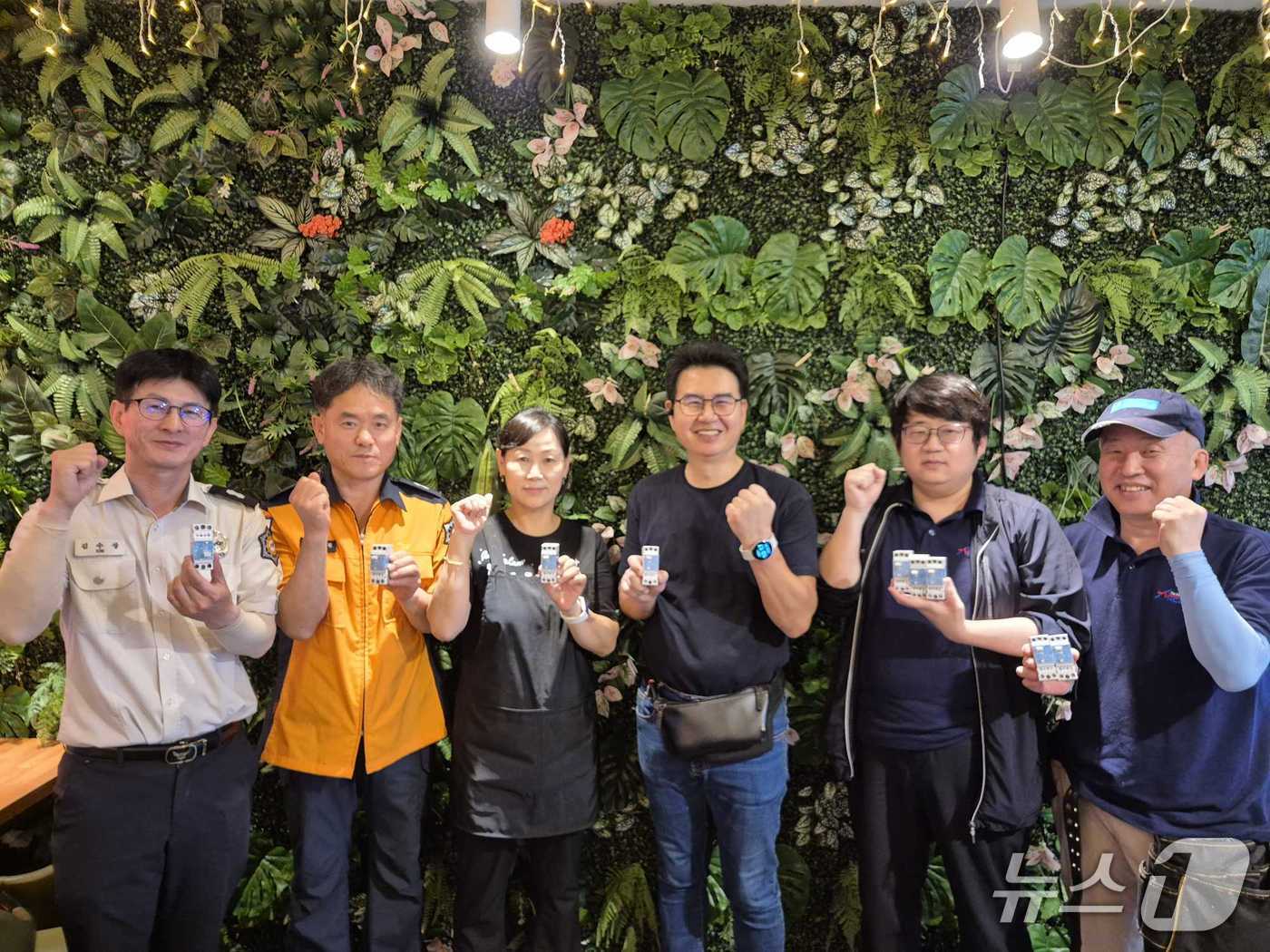 강원특별자치도 소방본부, 전통시장 전기화재 예방 장비 ‘아크차단기’ 설치.(도소방본부 제공, 재판매 및 DB금지)