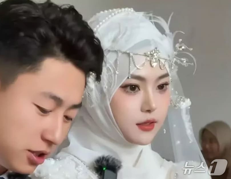 후이족 신부. 결혼식 사진 - SCMP 갈무리