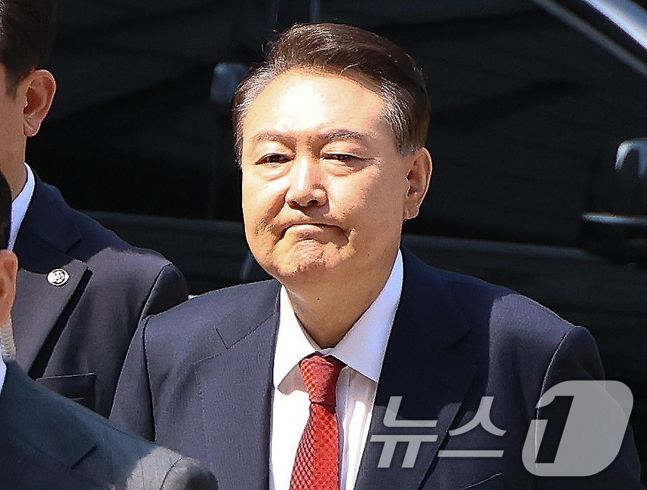 윤석열 전 대통령, 내란 우두머리 혐의 항소심 결심 시작…사형 구형될까?