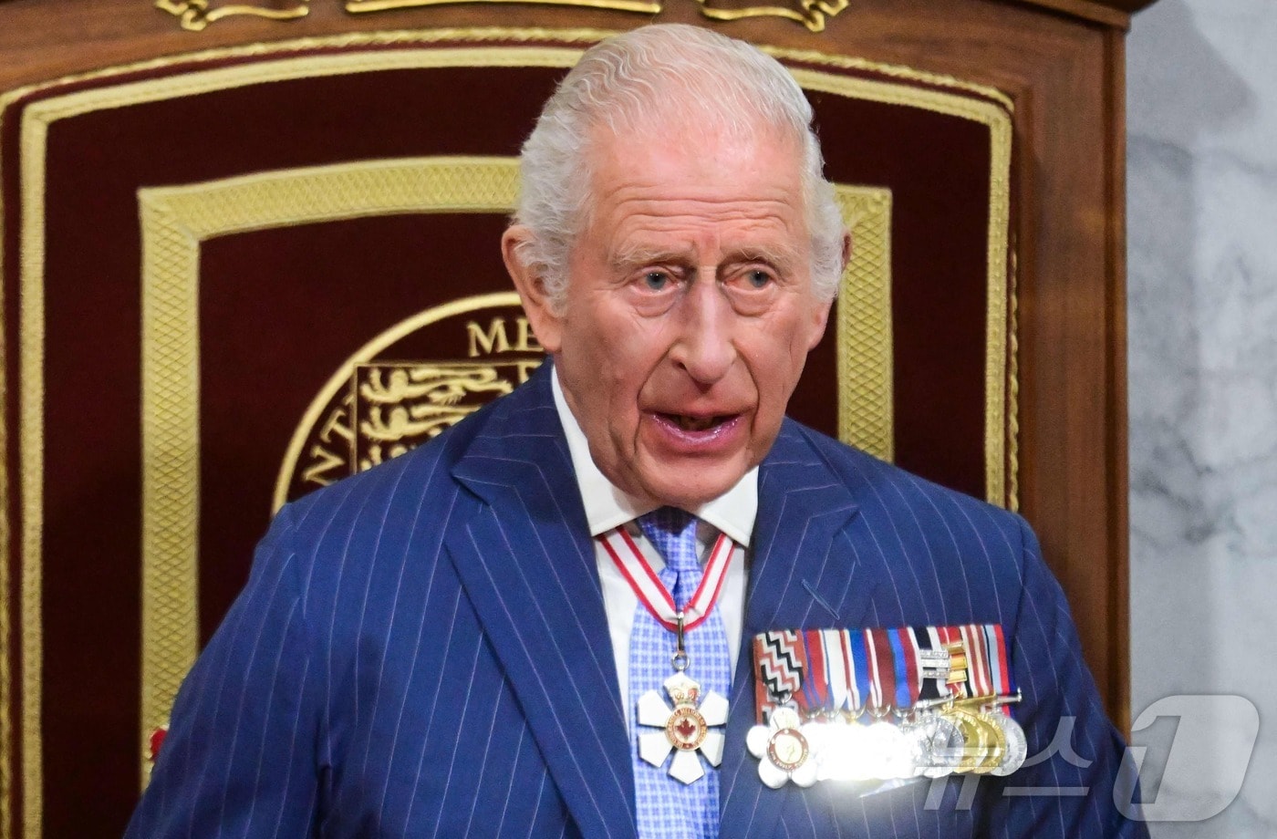 찰스 3세 영국 국왕이 27일(현지시간) 오타와의 상원 의사당 왕좌에 앉아 국정연설하고 있다. 2025.05.27.ⓒ AFP=뉴스1