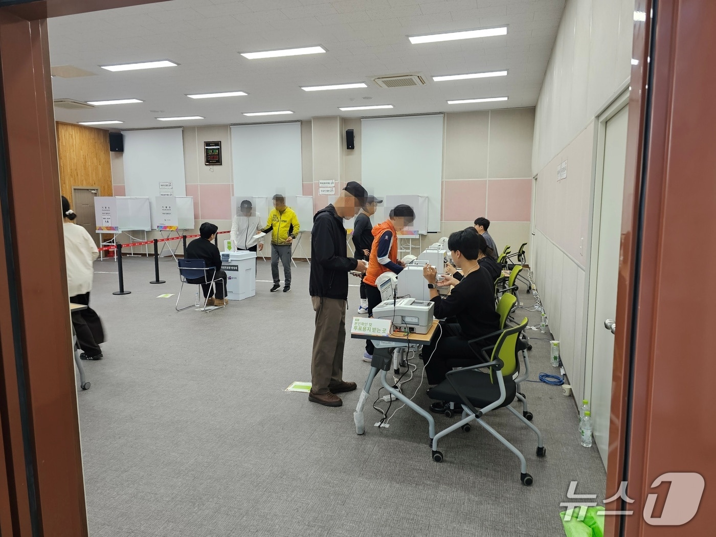 진주시 판문동 행정복지센터 사전투표소. 2025.5.29/뉴스1 한송학기자