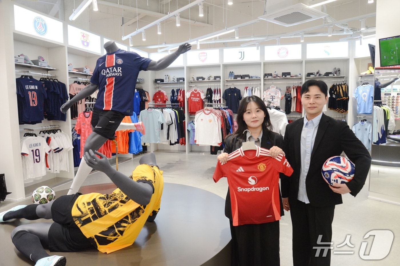 롯데프리미엄아울렛 동부산점 ‘카포' 매장.(롯데쇼핑 제공. 재판매 및 DB 금지)