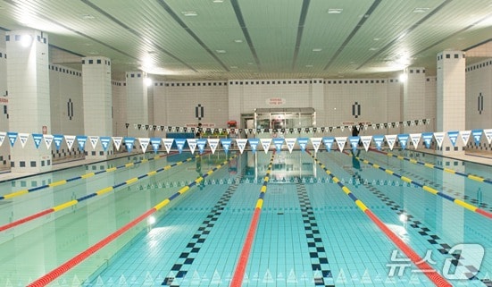 강원 원주시시설관리공단 근로자종합복지관사업소의 수영장 자료 사진. (원주시시설관리공단 제공. 재판매 및 DB금지) 2025.5.29/뉴스1