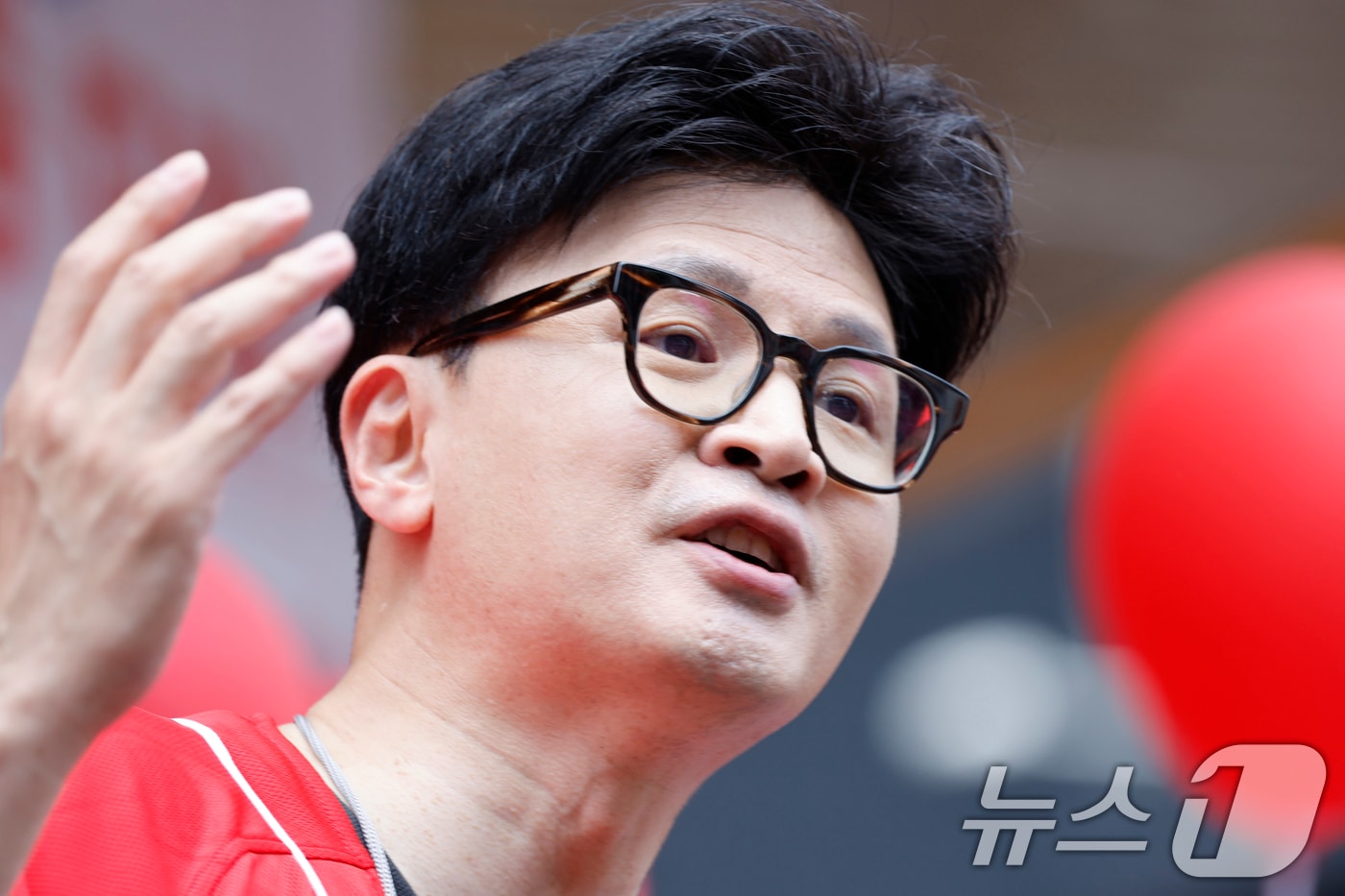 한동훈 국민의힘 전 대표가 지난 5월 29일 광주 동구 충장로 우체국앞에서 국민의힘 지지를 호소하고 있는 모습. 2025.5.29/뉴스1 ⓒ News1 김태성 기자