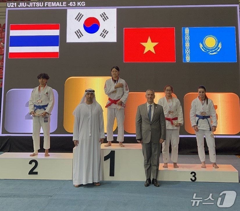 이연지 선수 시상 모습(서구 제공 .재판매 및 DB금지)/뉴스1