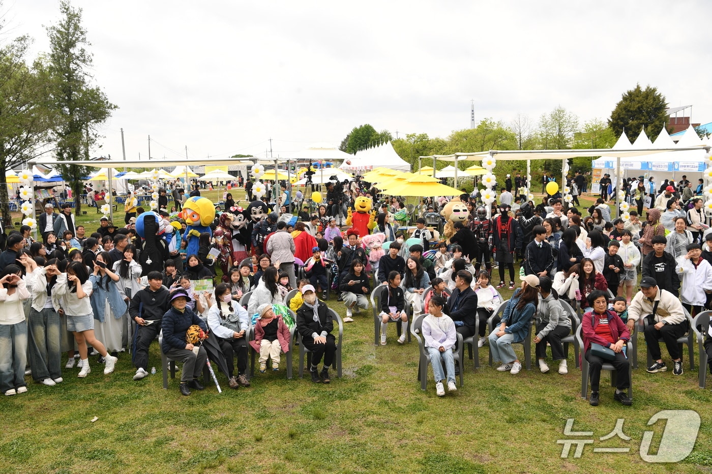 5월 가정의달을 맞아 지난 3일 '아동친화도시' 전북자치도 완주군청 어울림마당에서 어린이날 대축제가 열렸다.(완주군 제공. 재판매 및 DB금지)/뉴스1