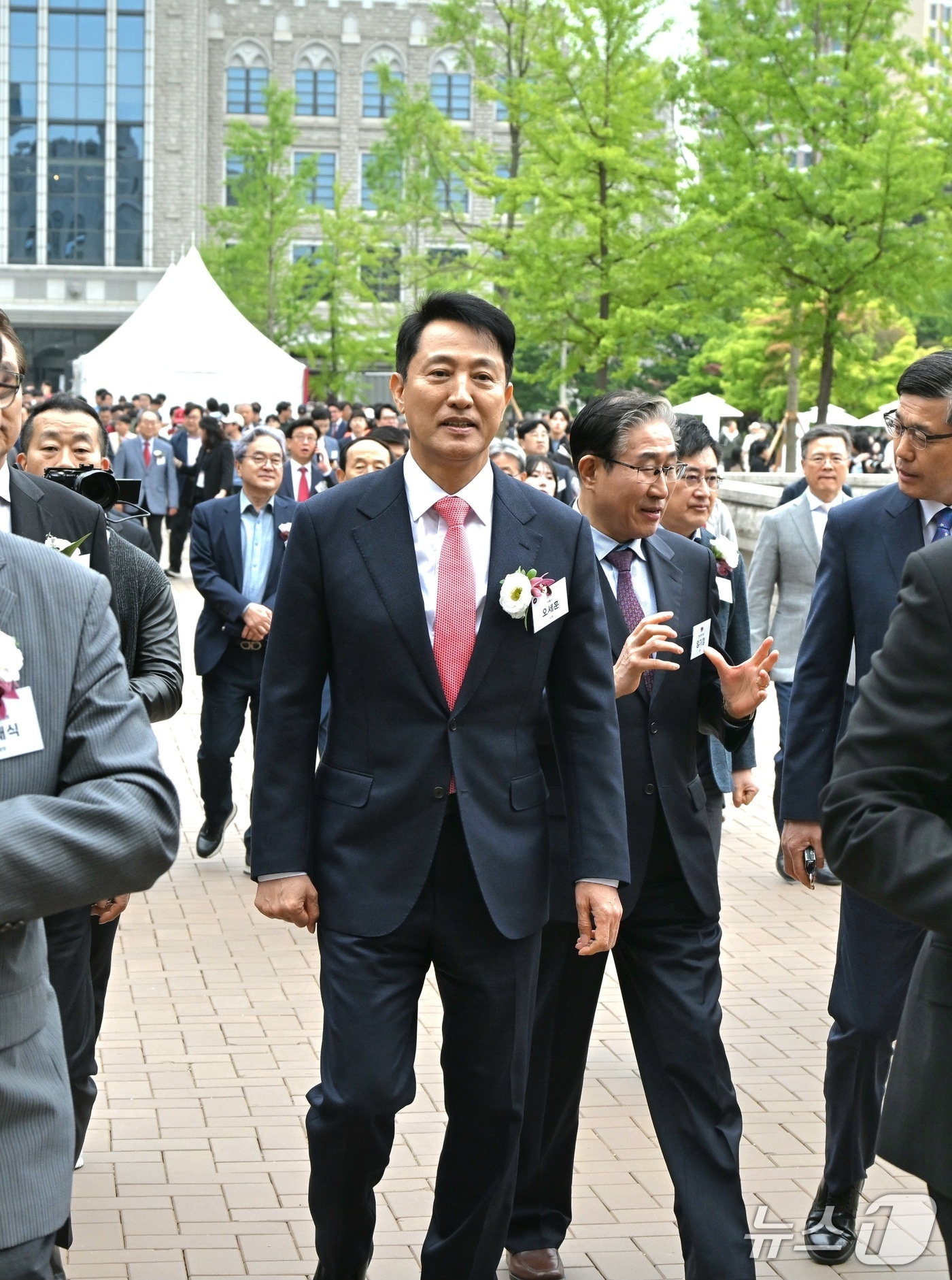 오세훈 서울시장이 5일 고려대 중앙광장에서 열린 '고려대 개교 120주년 기념식'에 참석하고 있다. (서울시 제공)