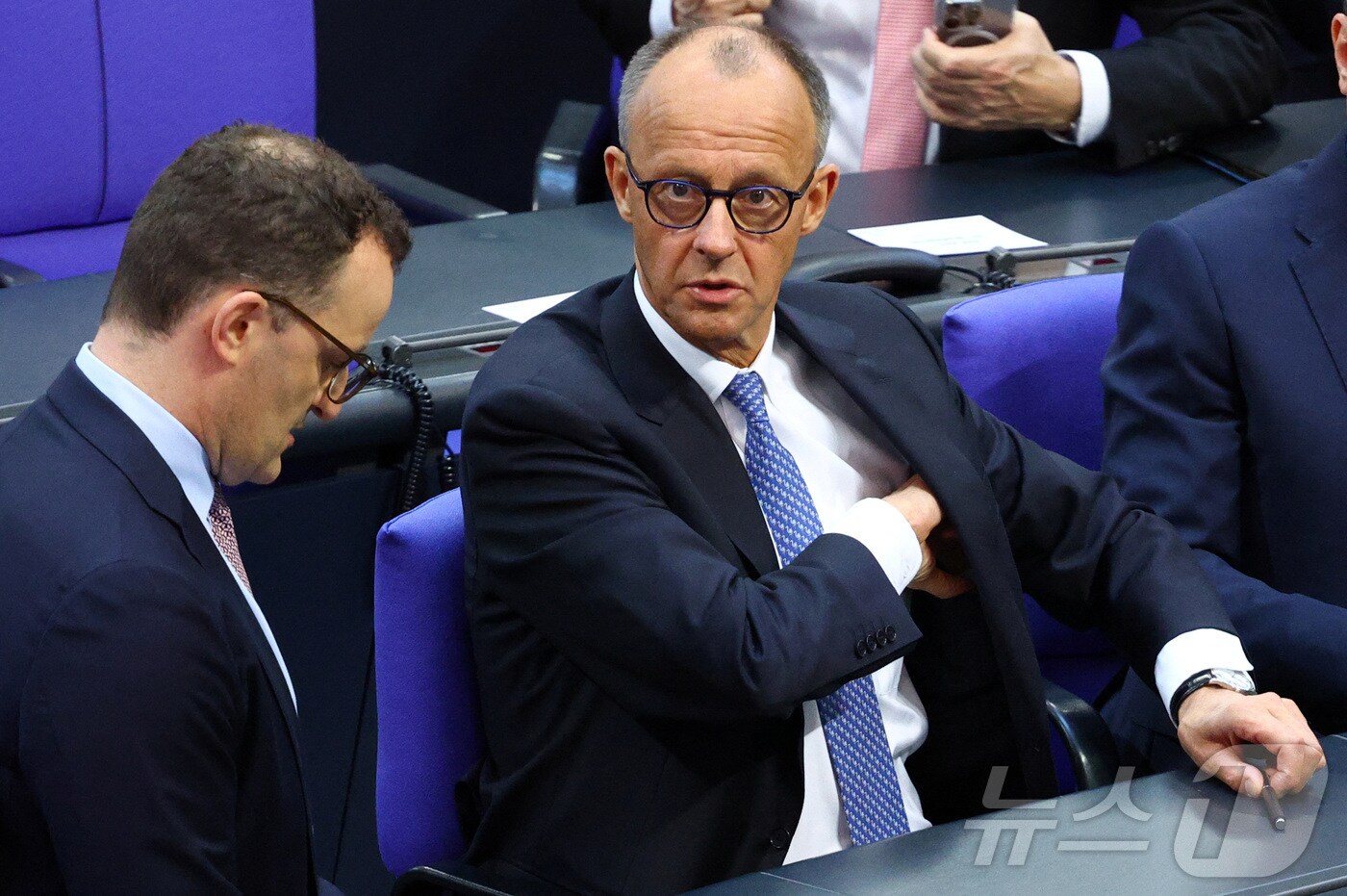 6일(현지시간) 독일 총리 선출 불발에 당혹스러운 표정의 프리드리히 메르츠 기독민주당(CDU) 대표. 2025.05.06 ⓒ 로이터=뉴스1 ⓒ News1 이지예 객원기자