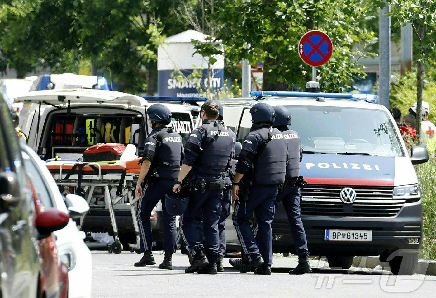 10일(현지시간) 오스트리아 그라츠의 한 학교에서 총격이 발생해 경찰이 대응하고 있다. 2025.06.10. ⓒ AFP=뉴스1 ⓒ News1 이지예 객원기자