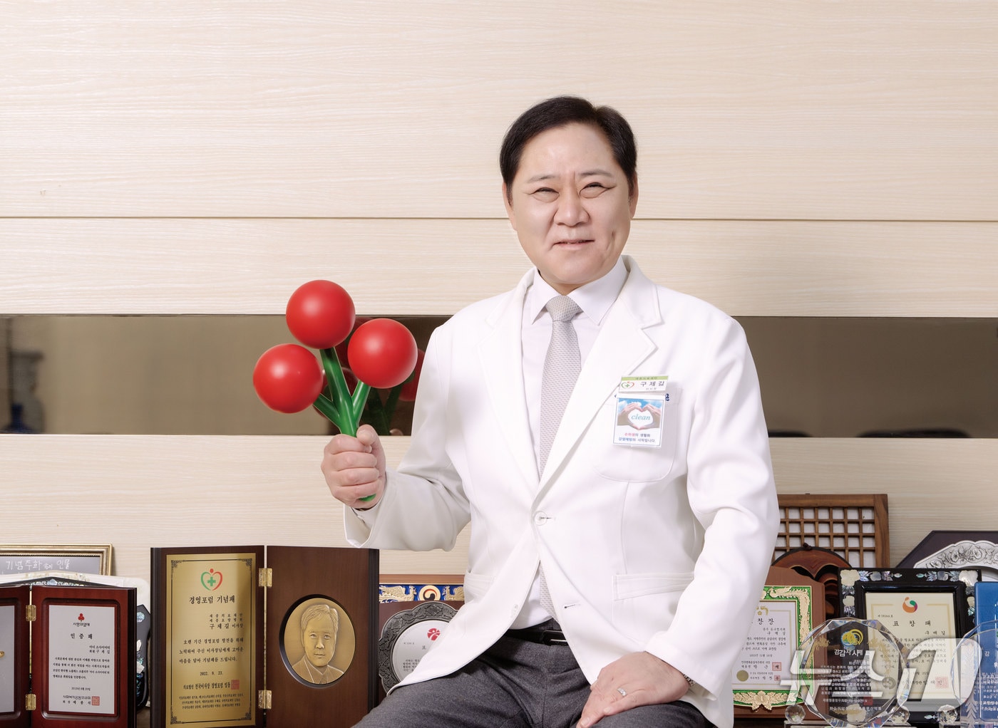 광주사회복지공동모금회는 제14대 회장으로 구제길 의학박사이자 &#40;의&#41;세종의료재단 이사장을 선임했다. &#40;사랑의열매 제공. 재판매 및 DB 금지&#41;