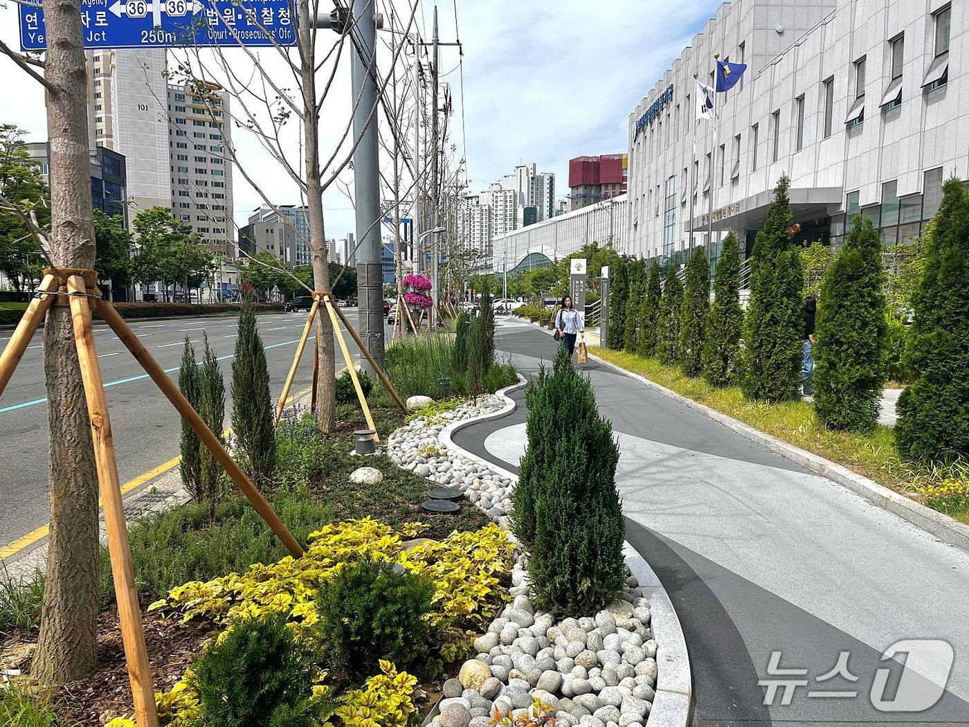 부산 연제구 거제동 가로정원.(연제구 제공. 재판매 및 DB 금지)