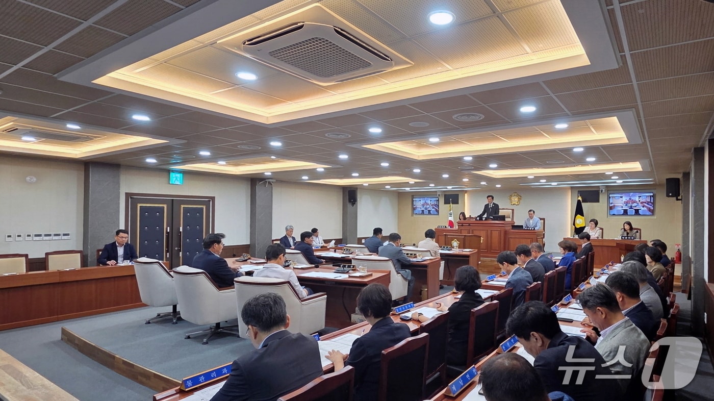 전북 장수군의회가 13일 제376회 제1차 정례회를 열고 15일간의 일정에 돌입했다.&#40;의회 제공. 재판매 및 DB금지&#41;2025.6.13/뉴스1