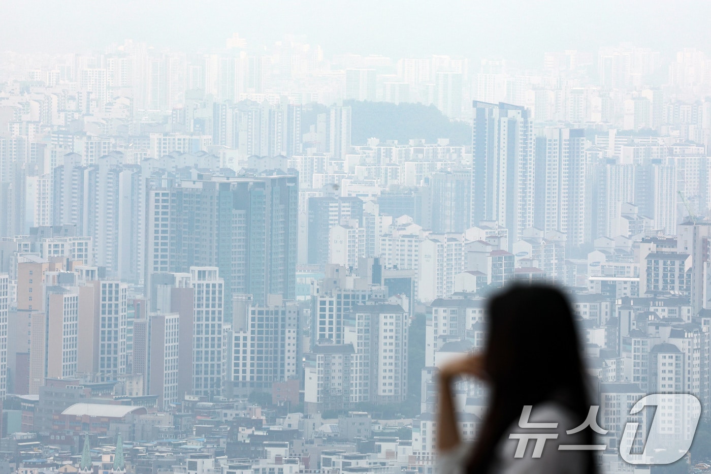 서울 남산에서 바라본 시내 아파트 단지 전경